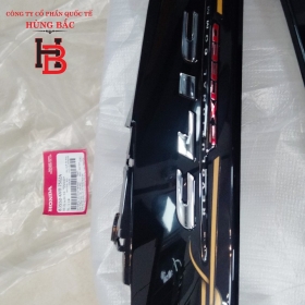 Sườn Phải Click Màu Đen 83550KVB750ZA